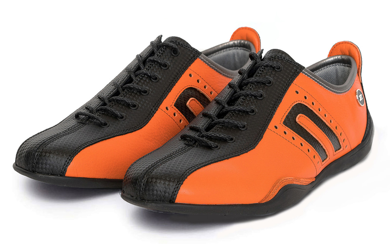 ドライビングシューズ「イデアコルサ×NISSANフェアレディZ」に新色