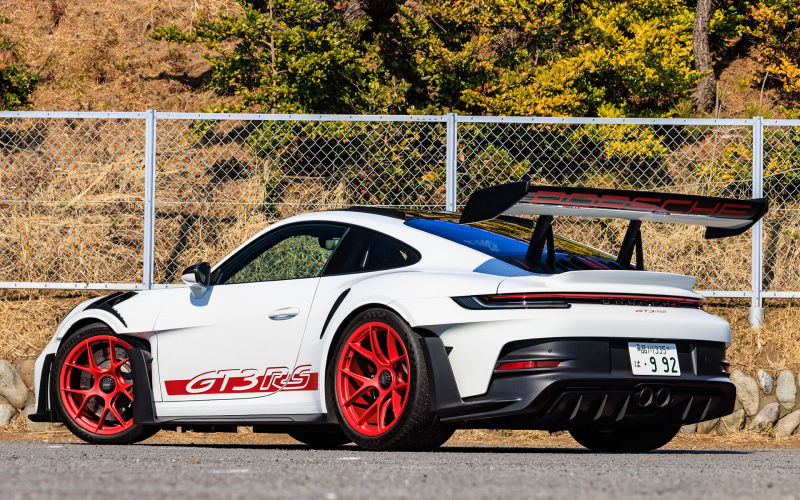 ポルシェ最強の公道モデル「911 GT3 RS」を堪能 サーキット1周で虜に