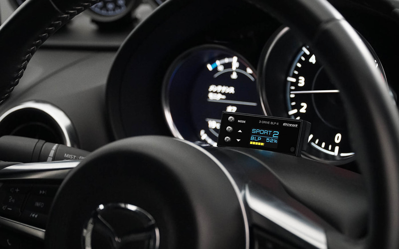 ピボット、NDロードスターのMT車専用オートブリッピング機能付き