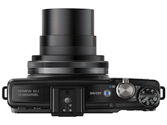 オリンパス、F1.8-2.5レンズ搭載の高級コンパクト「XZ-1」を国内発表