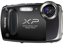 富士フイルム、防水10M・耐落下2Mの「FinePix XP150」など海外発表