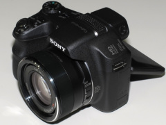 ソニー、“全画素超解像”搭載の30倍ズーム機「サイバーショットDSC