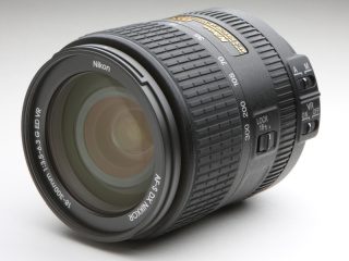 交換レンズレビュー：AF-S DX NIKKOR 18-300mm f/3.5-6.3G ED VR