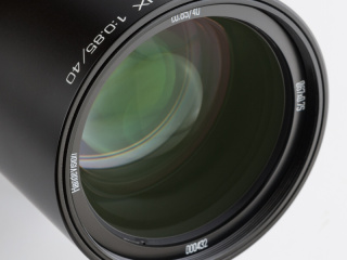 交換レンズレビュー：IBELUX 40mm F0.85 - デジカメ Watch