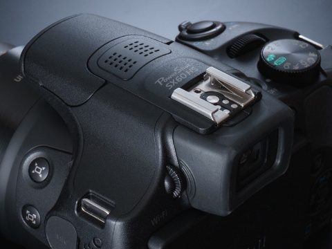 新製品レビュー：キヤノンPowerShot SX60 HS（外観・機能編