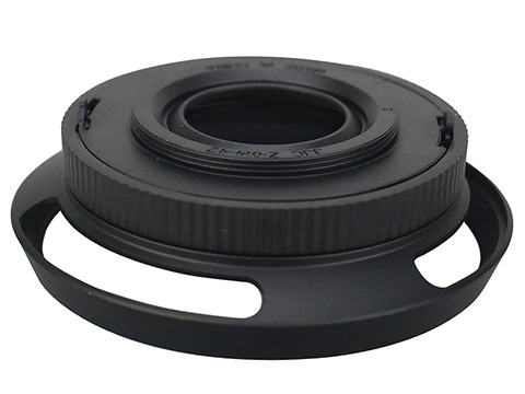 レンズの繰り出しに合わせて開閉する「オートレンズキャップ」に新