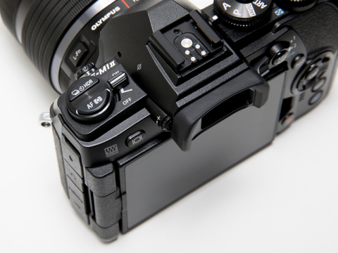 新製品レビュー：OLYMPUS OM-D E-M1 Mark II（外観・機能編