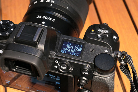 触ってきました「ニコン Z 7」 - デジカメ Watch