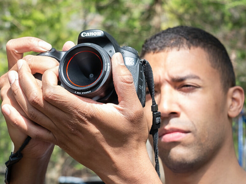 ズームできるピンホールレンズ「Thingyfy Pinhole Pro X」。キヤノンEF