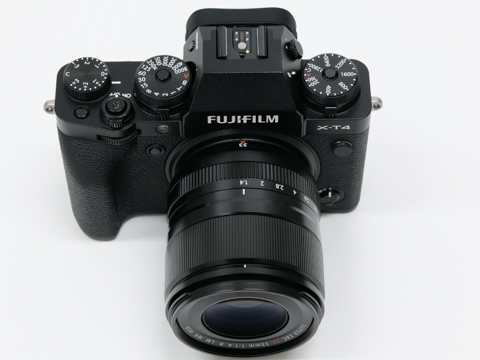 写真で見るFUJIFILM フジノンレンズ XF33mmF1.4 R LM WR - デジカメ Watch