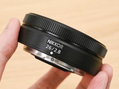 ニコンZ用の最薄・最軽量パンケーキ「NIKKOR Z 26mm f/2.8」…全長23.5