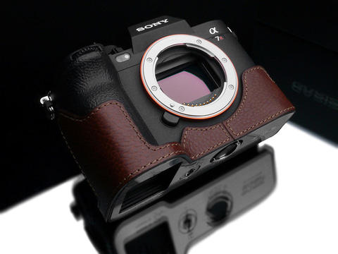 GARIZボディケースに「α7R V」「X-T5」用がラインナップ - デジカメ Watch