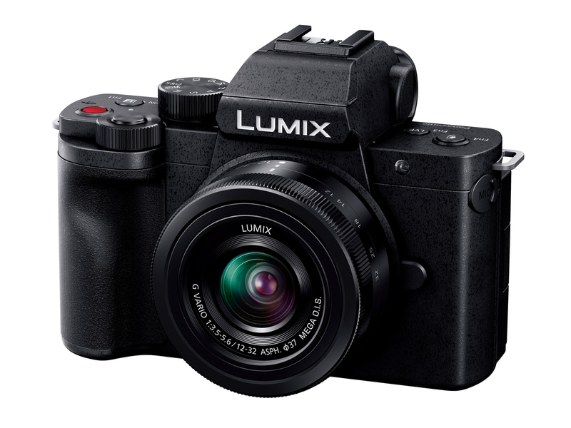 パナソニック、EVFを強化したマイクロフォーサーズ機「LUMIX G100D