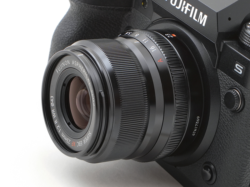 交換レンズレビュー：“小さくて軽い” 35mmAF単焦点レンズを一挙紹介