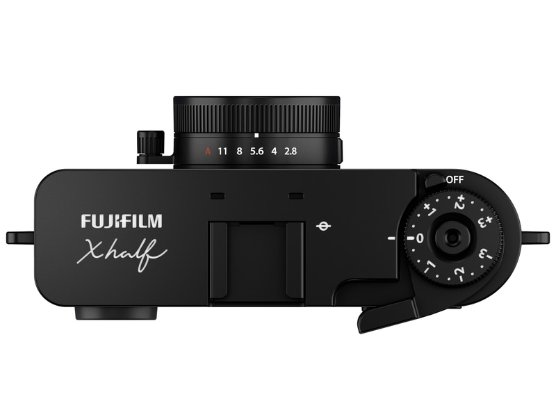 富士フイルム、1型センサー&単焦点レンズのレトロ調デジカメ「X half