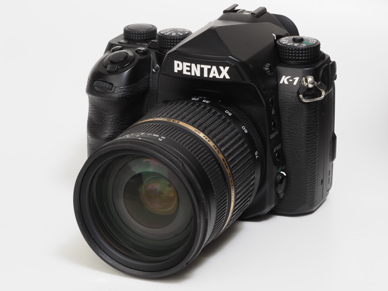 赤城耕一の「アカギカメラ」 第129回：新旧レンズを取りそろえて