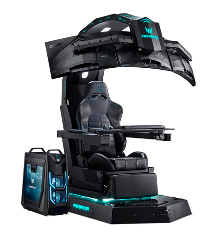 ポイント還元で実質300万円！ 日本エイサー、トリプル湾曲モニター採用