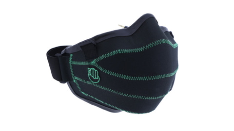 オンラインゲームの音声チャットに便利。ゲーミング防音マスク「PHASMA