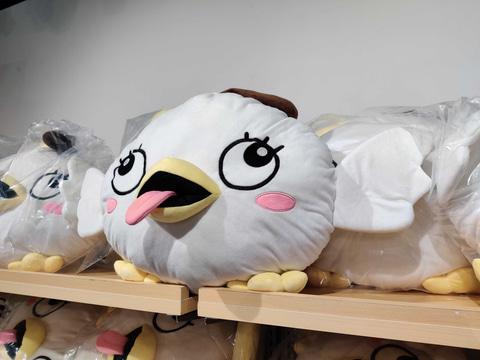 ヒフミも思わず飛びつきそうな「ペロロBIGクッション」が「ブルアカ