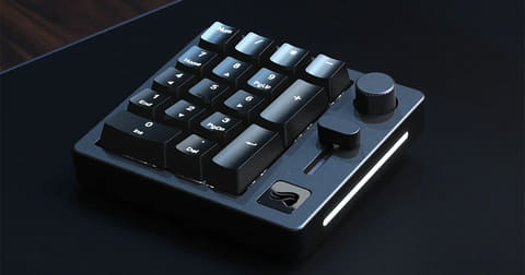 Bluetooth接続可能な無線・有線両対応のメカニカルテンキー「Glorious