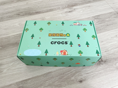 どうぶつの森」クロックスを発売前に入手！ かわいさや使い心地を