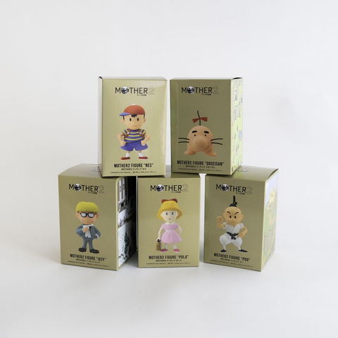 イベント「MOTHERのかたち。」展示のフィギュアを再現したフィギュア