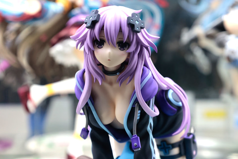 特別企画】【あみあみ展示撮り下ろし】たわわなバストが見えちゃいそう