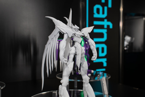 蒼穹のファフナー」一騎の最後の機体「マークアレス」が早くも