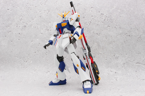 レビュー】「ENTRY GRADE 1/144 RX-93ff νガンダム」レビュー 実物大