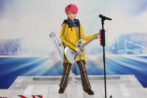 X JAPANのギタリスト、hideさんがフルアクションフィギュアに！ 「S.H.