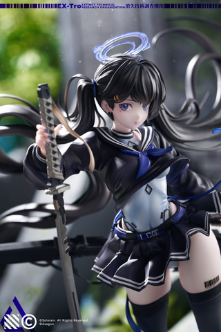 インナーの位置が際どい！ フィギュア「Colors:BLUE」が7月初旬より