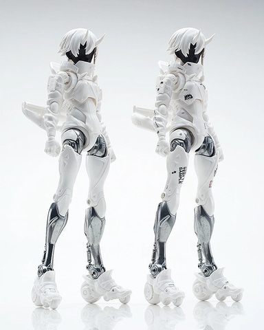 AF_KURO氏のオリジナル「少女発動機」より、「TSUZIGIRI」の先行試作品
