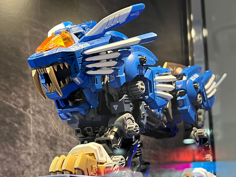 タカラトミーエキスポ】ゾイド40周年を記念した「ブレードライガー」を
