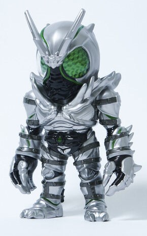 仮面ライダーBLACK SUN」から、TOUMA氏デザインの「BLACK SUN」と