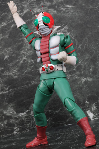 レビュー】「S.H.Figuarts（真骨彫製法） 仮面ライダーV3」レビュー