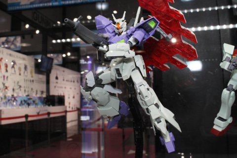 特別企画】【ガンダムベース撮り下ろし】三日月を背負うムーン・ムーン