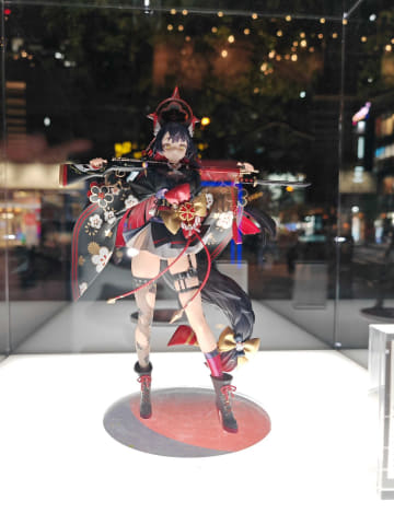 ネオンマックスの「ブルアカ」フィギュア「ワカモ」のデコマスが東京