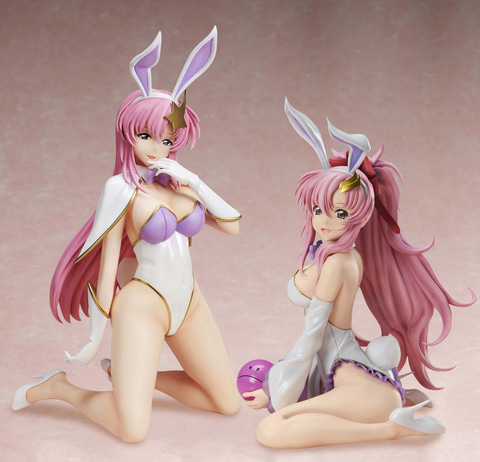 ガンダムSEED DESTINY」よりミーア・キャンベルの“生足バニー