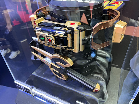 仮面ライダー555」のなりきりアイテム「CSMオーガギア」展示！ 劇場版