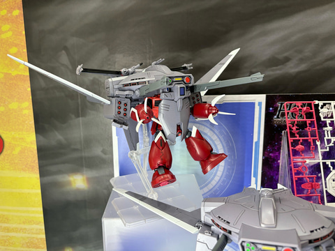 機動戦士ガンダムSEED FREEDOM」ズゴックとキャバリアーアイフリッドが