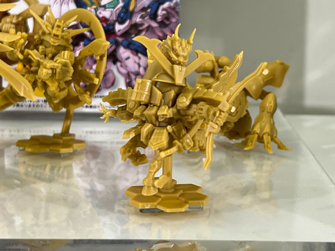 食玩の無彩色SDガンダムフィギュア「ガンダム スペリオルディファイン