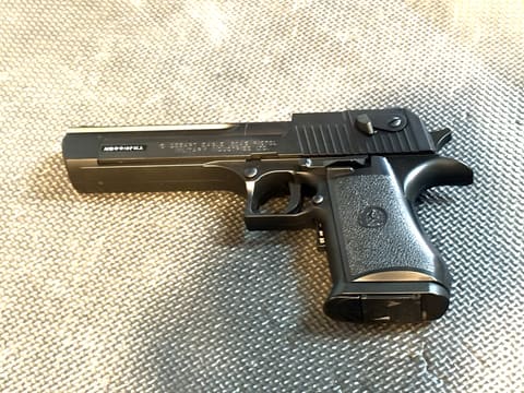 レビュー】東京マルイ電動ブローバック「デザートイーグル.50AE