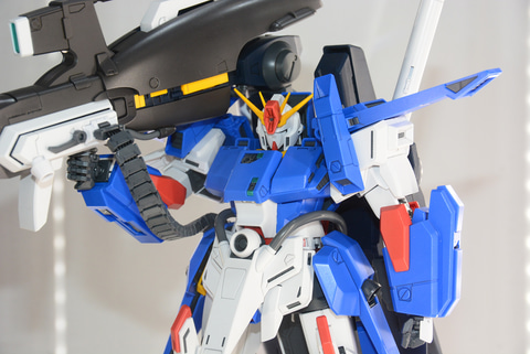 MG 1/100 フルアーマーZZガンダム Ver.Ka」の最大の魅力は