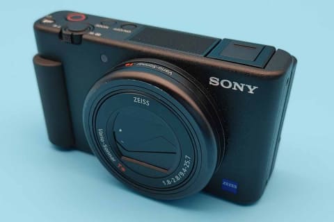 Vloggerじゃないけどソニー「ZV-1」を買ってよかった。嬉しいUVC対応