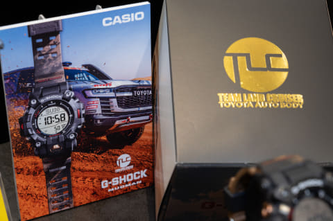 G-SHOCK、新型マッドマンに「チームランドクルーザー」コラボモデル