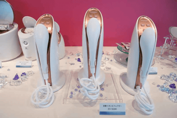 パナソニック、高濃度炭酸で肌を心地よく刺激する美顔器「炭酸イオン