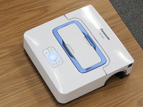 パナソニック、モップが5分半に30度ずつ回転し、常にキレイな面で掃除
