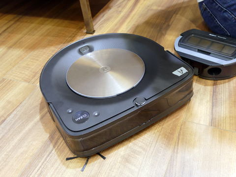 IFA 2019】アイロボット、日本未発売の最新ロボット掃除機「s9＋」を