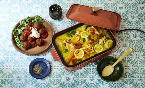 BRUNO、ホットプレートに「世界の料理を旅する」限定3色 - 家電 Watch