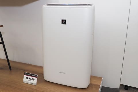 強力加湿で低騒音のプラズマクラスター空気清浄機。本体スリム化